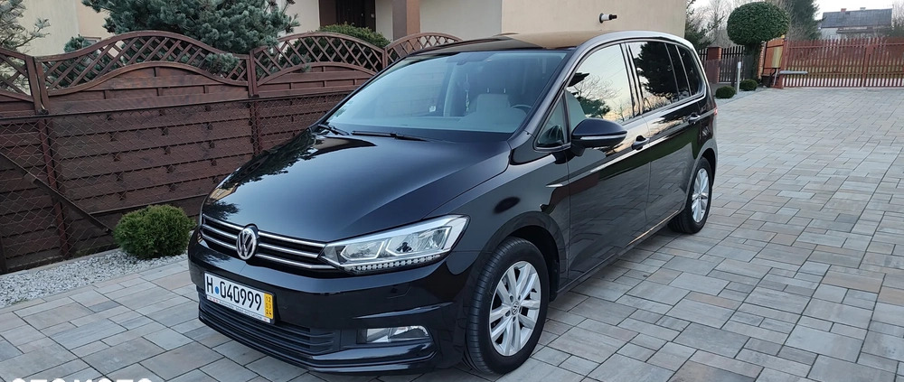 Volkswagen Touran cena 58500 przebieg: 226000, rok produkcji 2015 z Końskie małe 379